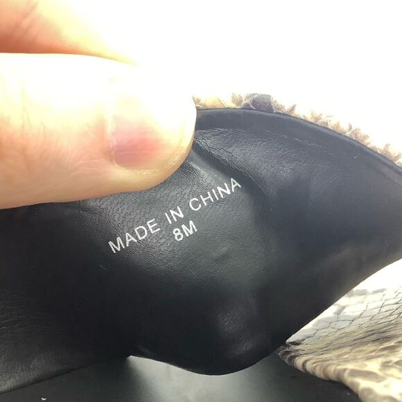 Banana Republic Snakeskin White/Black Strap Slip On Women’s Slide Sandals Sz 8M - Picture 11 of 12